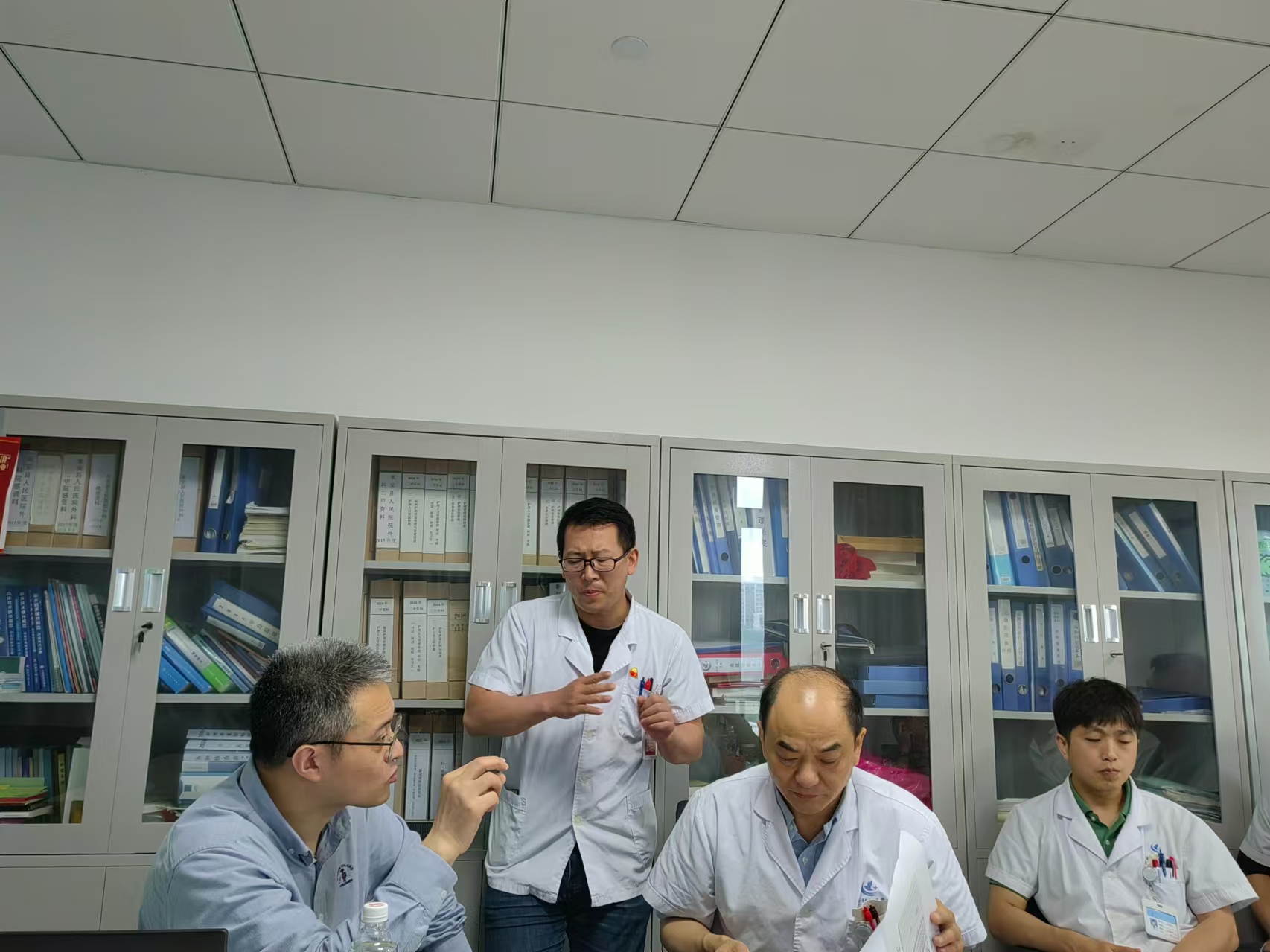 谭看1.jpg